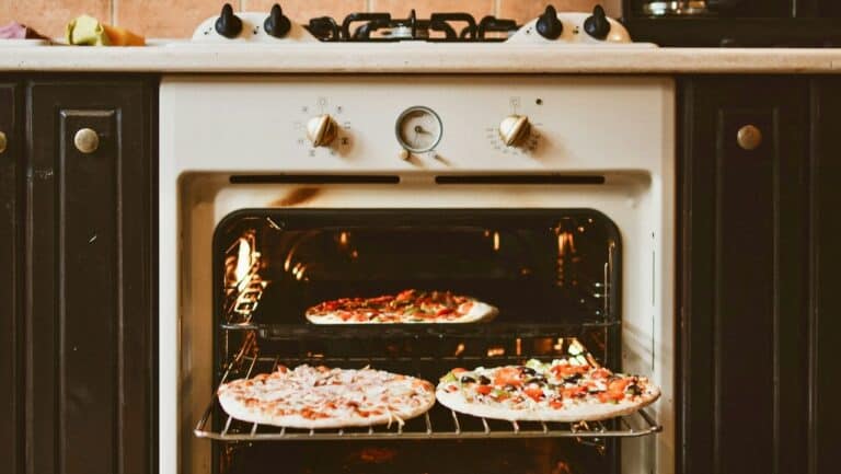 Easy Oven Dinners: Hands-Off Meals for Busy Weeknights